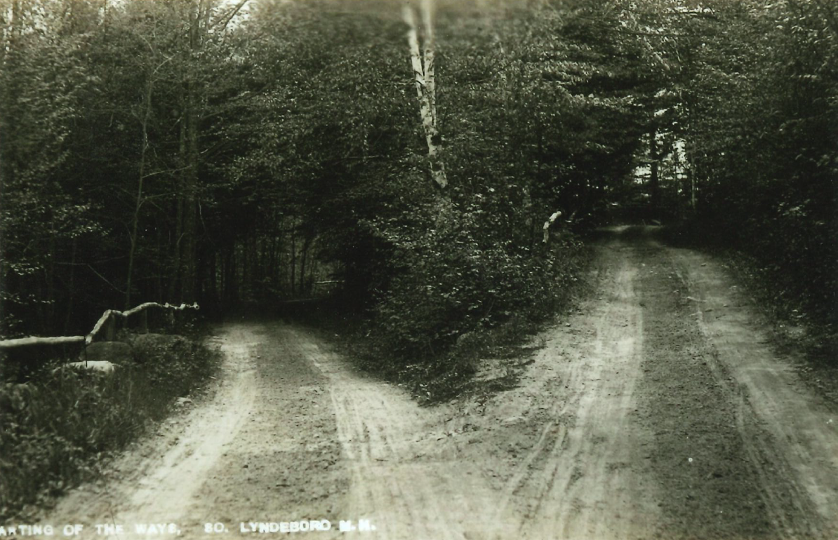 Two dirt roads parting, possible Old Temple and Winn